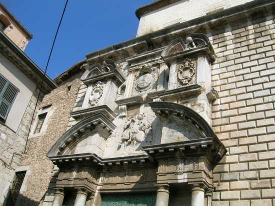 Portico of Sant Mart Sacosta